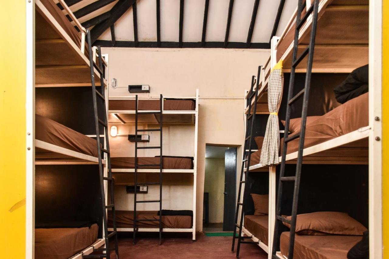 The Hosteller Goa, Анжуна Екстер'єр фото