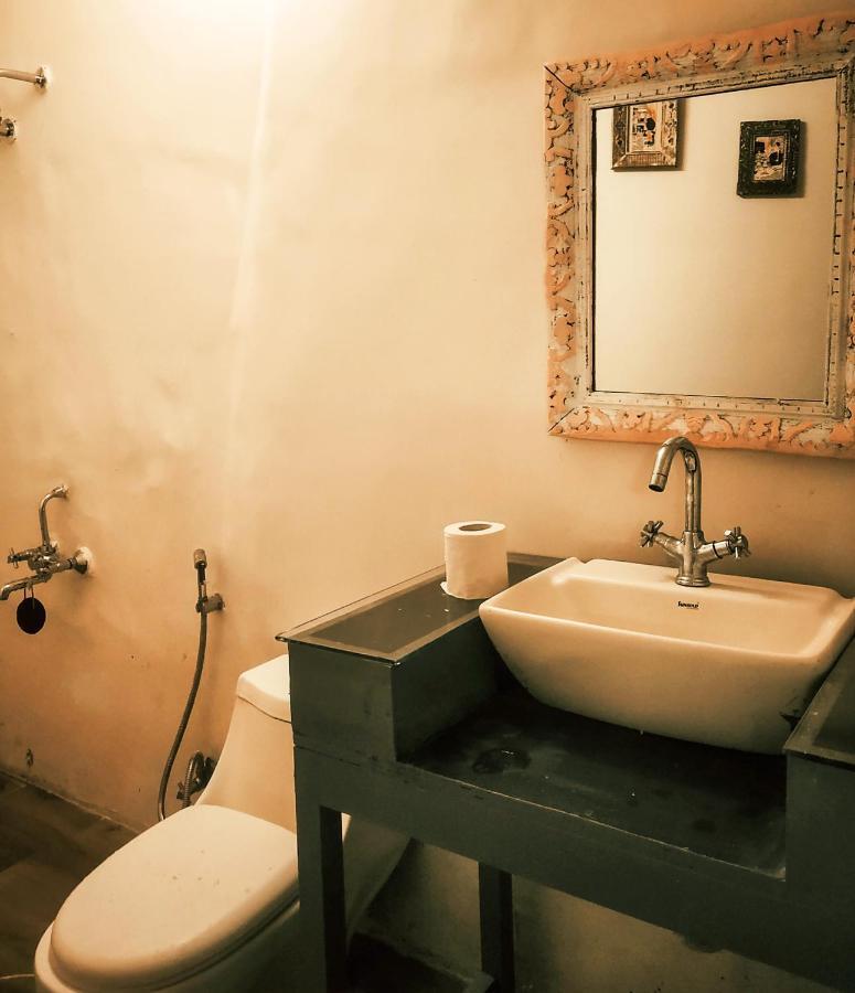 The Hosteller Goa, Анжуна Екстер'єр фото