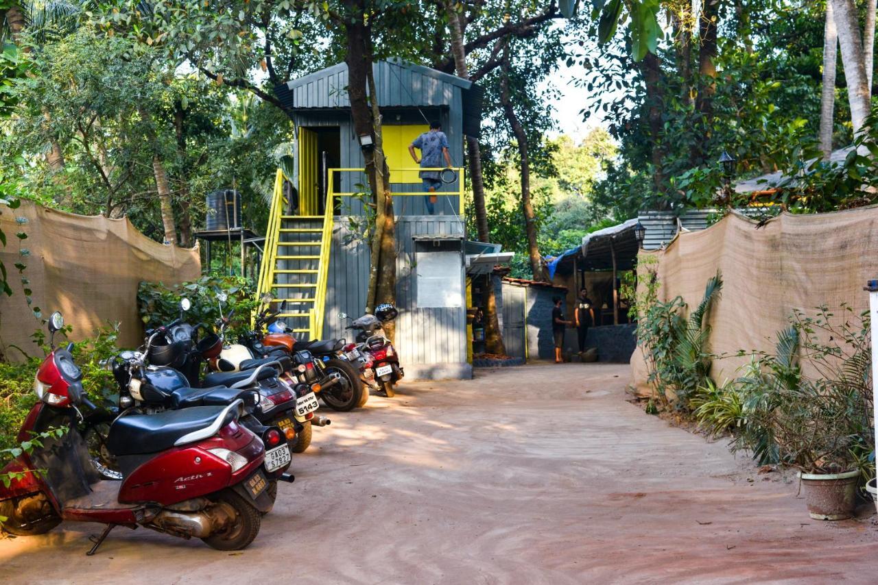 The Hosteller Goa, Анжуна Екстер'єр фото