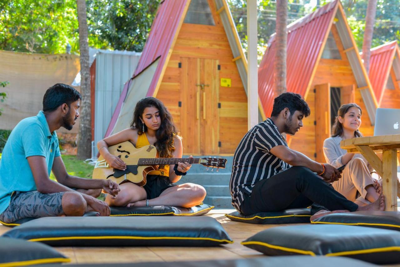 The Hosteller Goa, Анжуна Екстер'єр фото